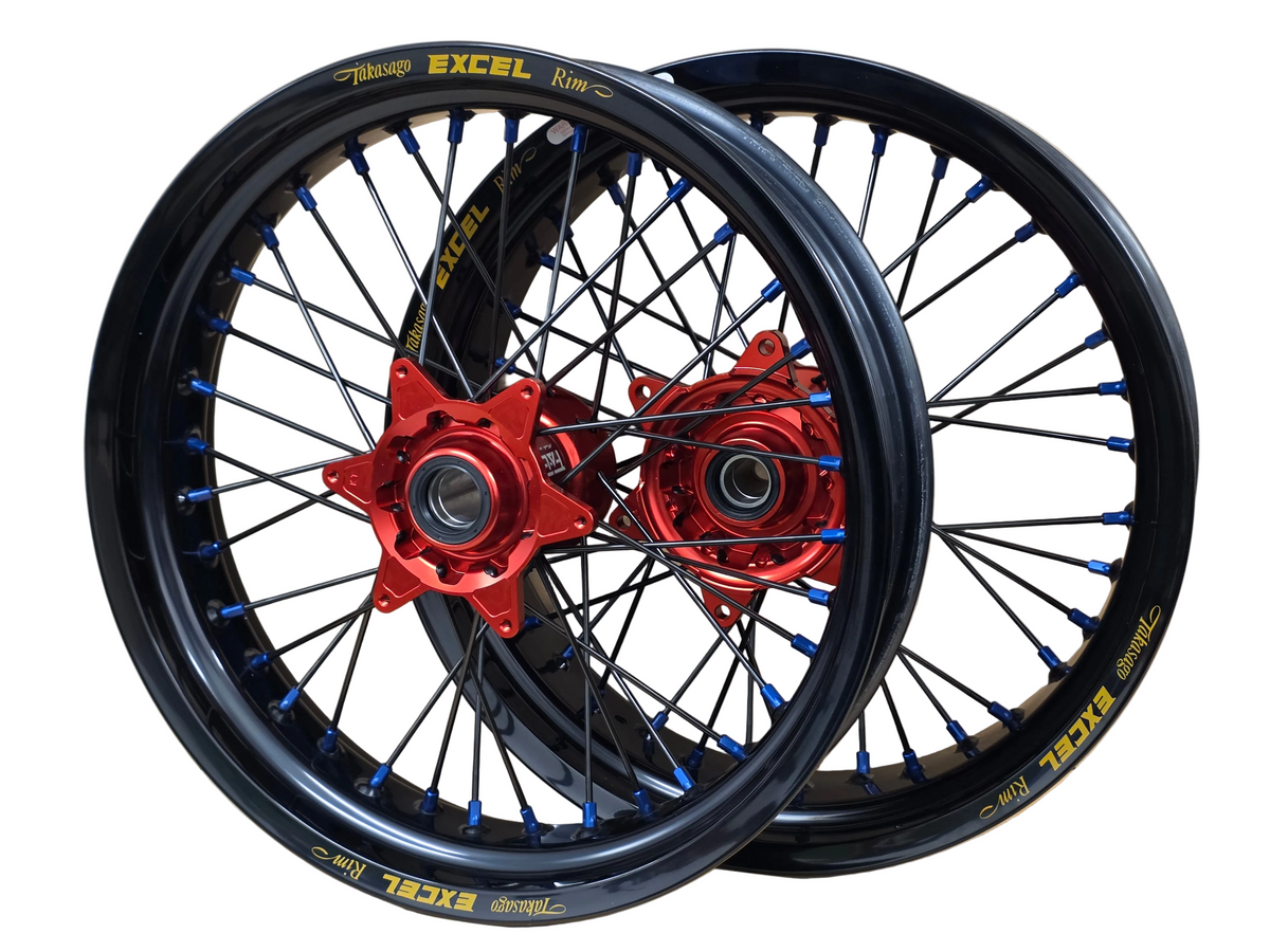 Supermoto Felgensatz Excel Schwarz mit Nabe Rot – Produktansicht
